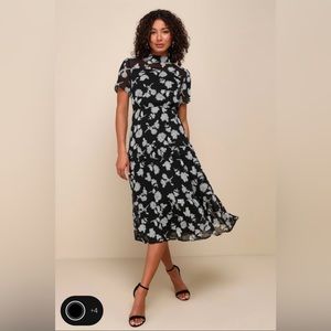 Lulu’s Black Floral Print Midi Dress, Size M